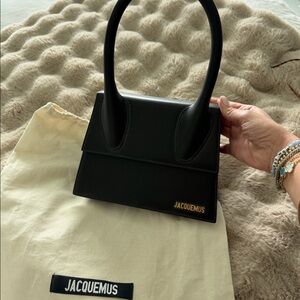 Brand new , never worn Jacquemus black bag